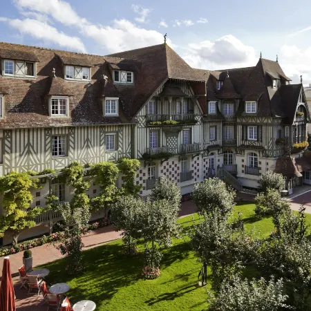 Hôtel Barrière le Normandy