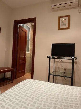 Hostal Chiquinino II Отели в г. Сегура-де-Леон