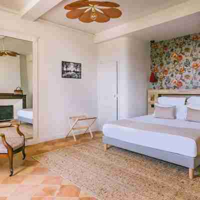 Le Domaine de Camboyer - The Originals Collection Rooms