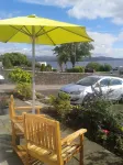 Douglas Park Guest House - parking
