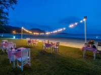 Twin Bay Resort Koh Lanta Hotels near Saladan Pier