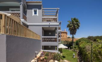 Costa d'Oiro Ambiance Village