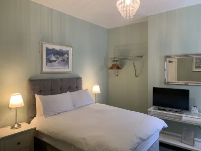 Shrubbery Guest House Hotels near Worcester Woods Country Park