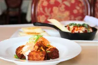 Monte Carlo Inn & Suites Downtown Markham - พร้อมอาหารเช้า