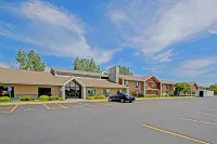 AmericInn by Wyndham Plover Stevens Point - parkir