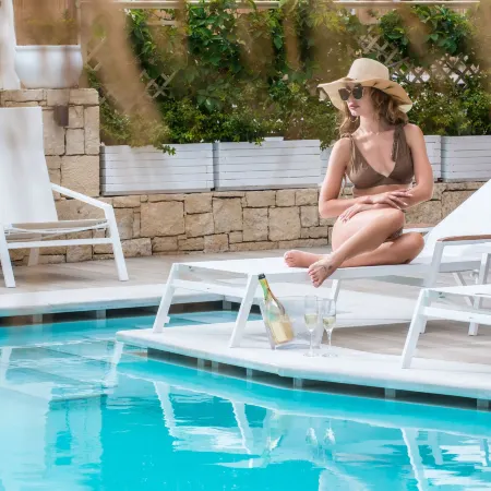 Mari Kristin Beach Hotel
