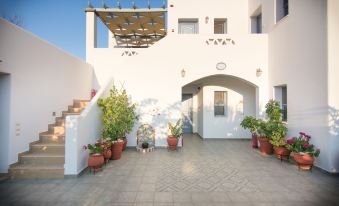 Kallisti Studios & Apartments
