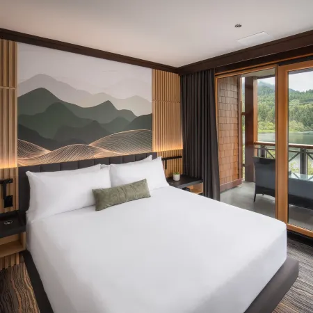 Nita Lake Lodge