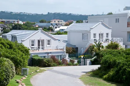 The Robberg Beach Lodge - Lion Roars Hotels & Lodges