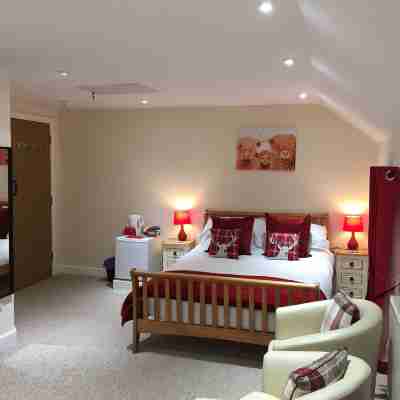 The Village Inn Rooms