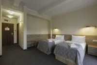 Statek 1738 Hotels in Roudnice nad Labem