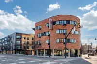 Best Western Plus Philadelphia Airport South at Widener University Hotels near Subaru Park
