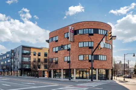 Best Western Plus Philadelphia Airport South at Widener University