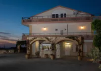 Petritos Rooms and Studios Hotels near Elafonissi Beach