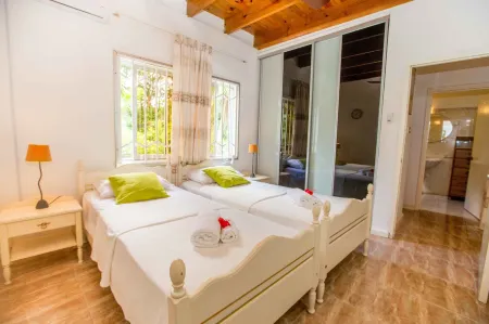 The Orchard Holiday Home