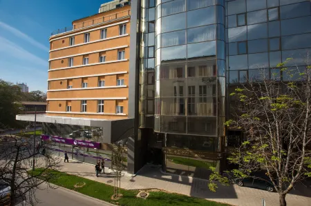 Hotel Putnik Отели в г. Сремски Карловци