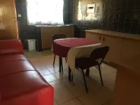 Tshesebe Stopover Motel