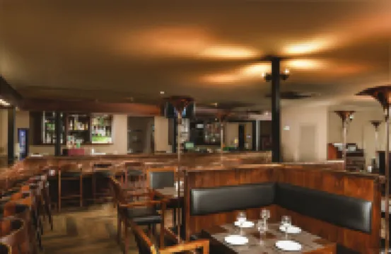 キャンディ シティ ホテル バイ アールズ