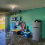 Large Private in Ground Pool 6 Feet Deep. 10 Minutes to Beach/Golf Very Clean