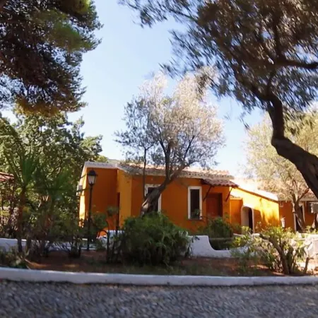 Baia Paraelios Resort