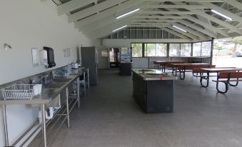 Moana Beach Tourist Park