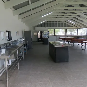 Moana Beach Tourist Park