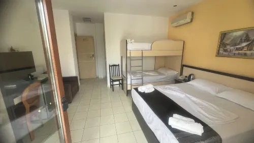Sunrise Hotel Cameria