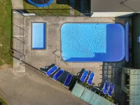 Tasman Holiday Parks – Picton - Pools