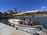 Alla Casa Rosa, Peaceful Apartment Surrounded by Greenery with Free Parking, WiFi & Air Conditioning Hotels in Camogli
