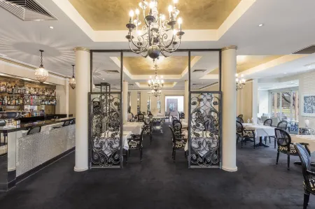 The Carrington Hotel