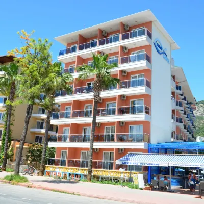فندق كليوباترا باليك Hotels near شاطئ أولاس ومنطقة التنزه