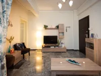 藍方舟雅典巢 新斯米爾尼酒店