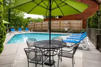 Twin Mountain Inn & Suites - Rooftop Pools