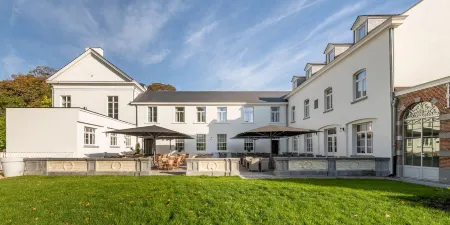 Hotel Kronacker Отели в г. Линтер