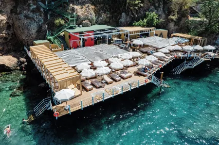 Azuu Boutique Hotel