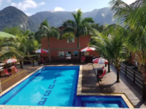Residencial Dos Portugas โรงแรมในเบอร์ติโอก้า