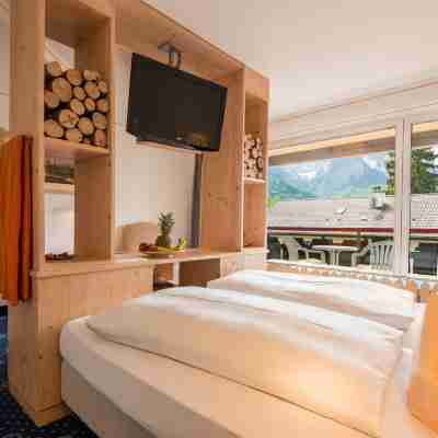 Hotel Rheinischer Hof Rooms