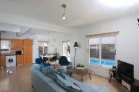 Seabreeze Villa No 4