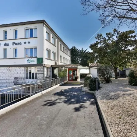 Brit Hôtel du Parc Niort Centre-Parking Gratuit