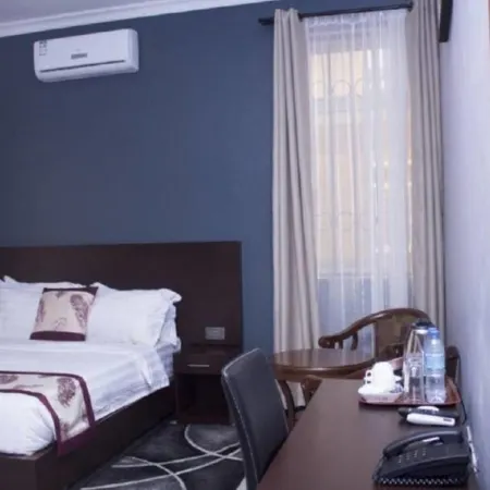 Hotel Desderia