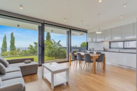 Cristiano Ronaldo Airport View