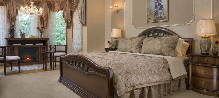 Cherry Valley Manor Hotels in Monroe County