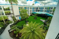Oasis Bay Suites, Tampa, Busch Gardens, USF