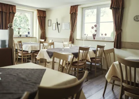 Haus Katharina Отели рядом с достопримечательностью «Gastein Valley»