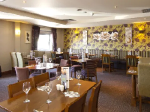 普利茅斯薩頓港普瑞米爾酒店 普利茅斯酒店