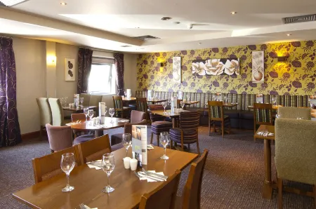 Premier Inn Plymouth (Sutton Harbour) Отели рядом с достопримечательностью «Mayflower International Marina»