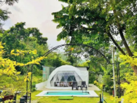 シャンティ ウェルネス サンクチュアリ レメリーのホテル