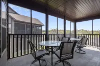 Birdie Lane Beauty - Golf, Pools, Gym, & More!