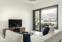 Phaedrus Living Limassol Opalia Jade