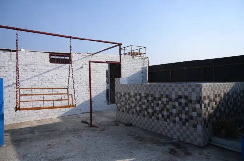 All In One Guest House Hotel di Bareilly